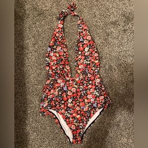 floral swimwear 👙